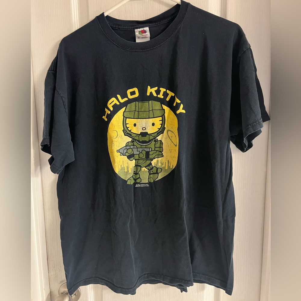 Hello Kitty - Vintage Halo Kitty T-Shirt; Size XL